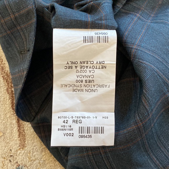 Hickey Freeman vest - Picture 8 of 8